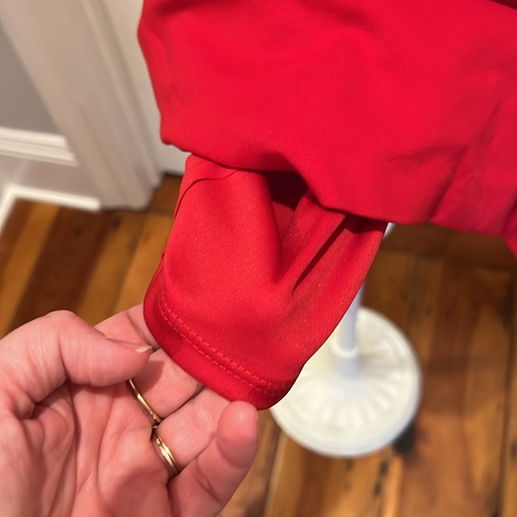 Stunning Elegant Vintage Caché Red Fitted Asymmetrical Neckline Dress NWT - Picture 9 of 15